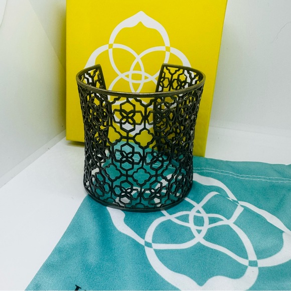 Kendra Scott Antique Silver Aimee Cuff Bracelet - Picture 10 of 10